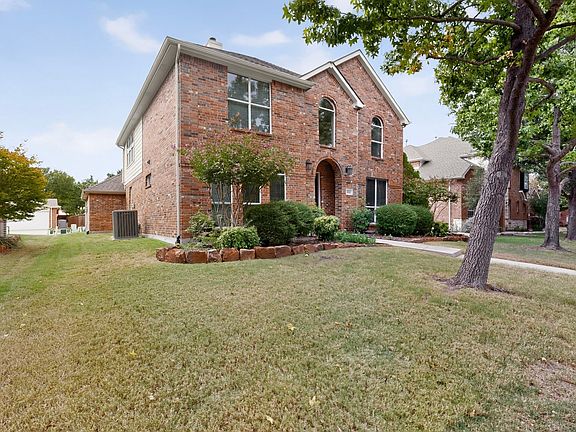 3rd image of 9621 Plains Cir