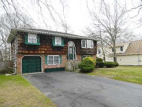 2nd image of 105 Van Bomel Blvd