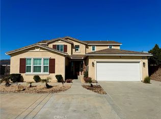 17841 Grapevine Ln, San Bernardino, CA 92407