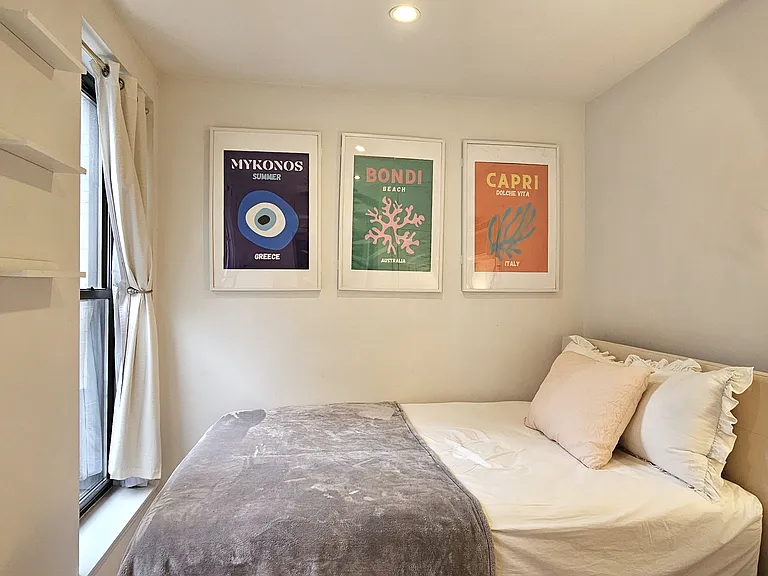 251 E 13th St #2 — Photo 11