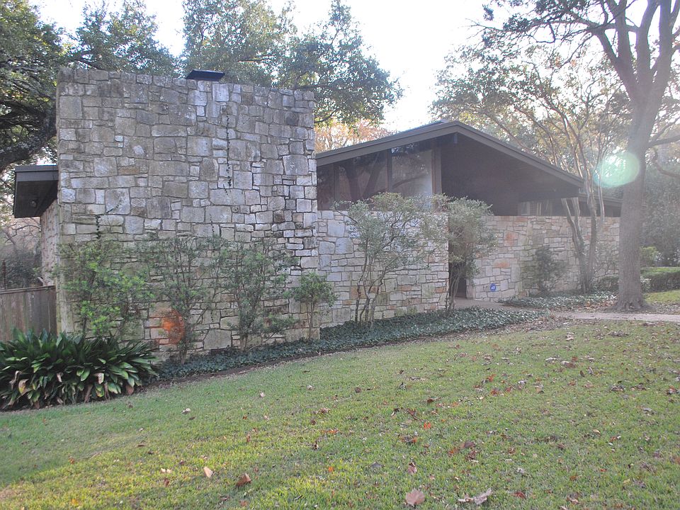 1st image of 2517 Pecan Dr