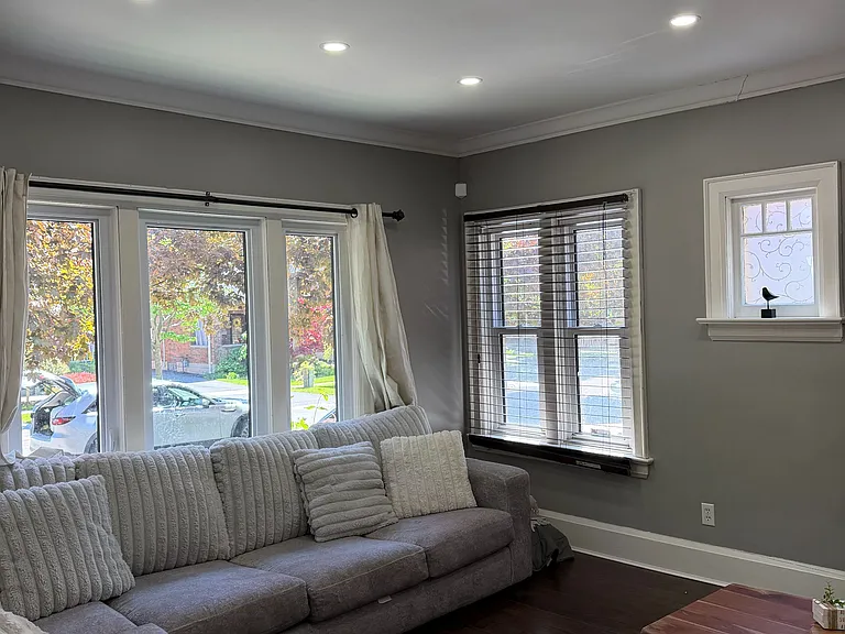94 Roxborough Ave — Photo 6