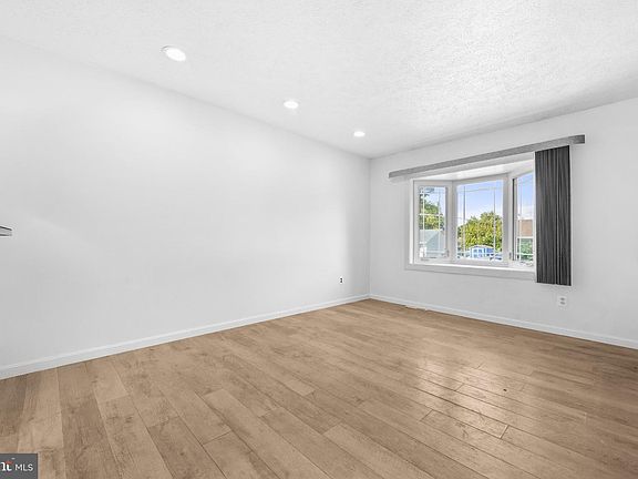 4th image of 763 216th St