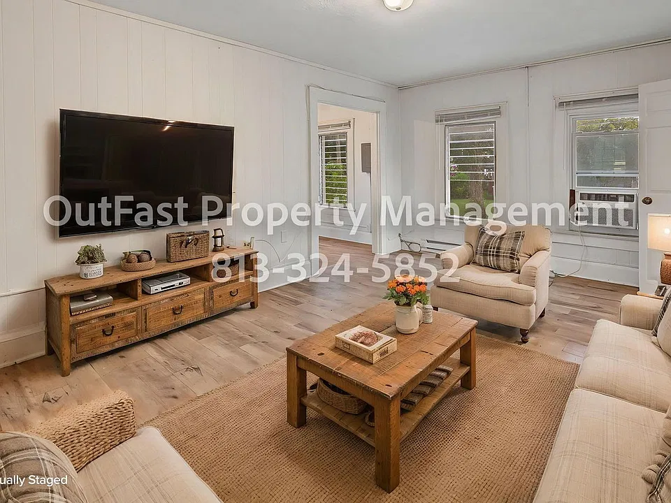 915 E Palmetto St #5