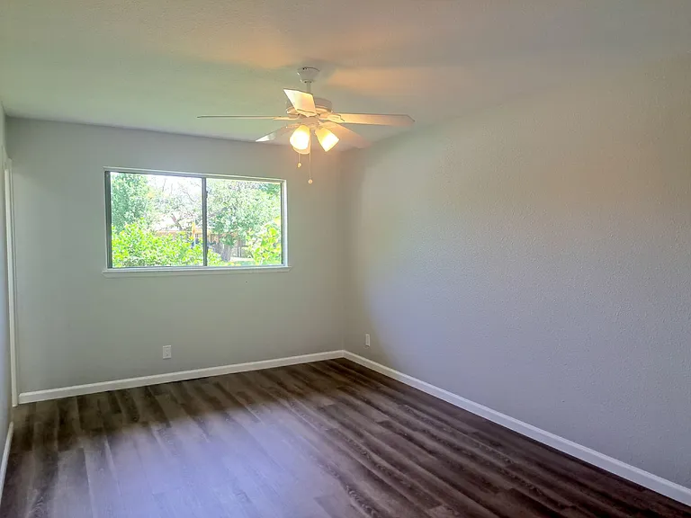 59082 Harvard St N — Photo 22