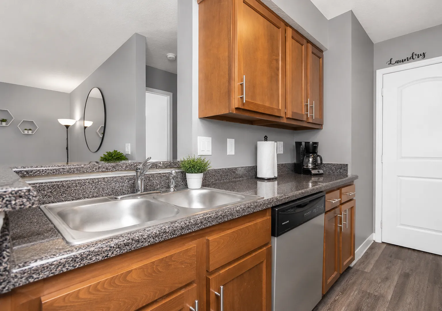 First Floor 2 Bedroom in Peaceful Community! — Photo 1