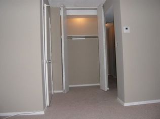 3925 Triumvera Dr #A1A, Glenview, IL 60025