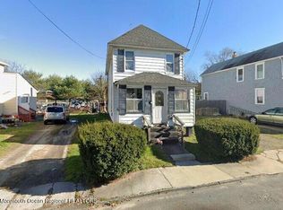 8 Pharo St, Neptune, NJ 07753