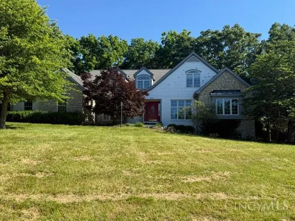 5776 Kensington Ridge Dr, Cincinnati, OH 45230