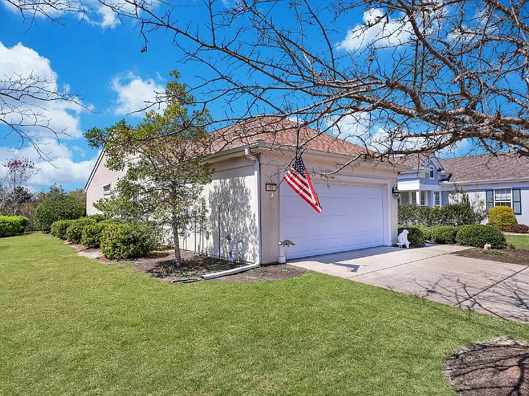 16 Plum Ct — Photo 3