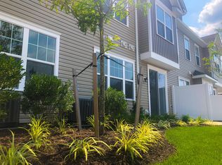 233 Cleveland Ave #403, Highland Park, NJ 08904