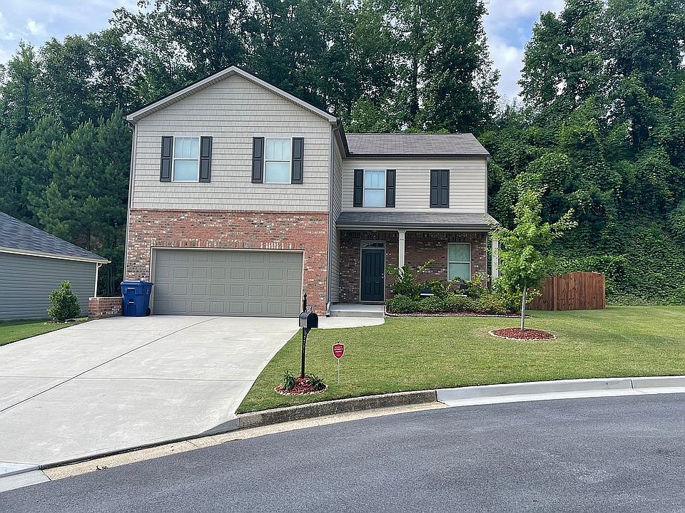 2nd image of 213 Hayes Park Dr