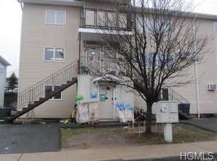 24 Stern St APT 201, Spring Valley, NY 10977