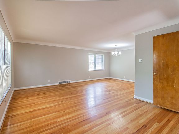 5th image of 7212-14 Dartmouth Ave #7214