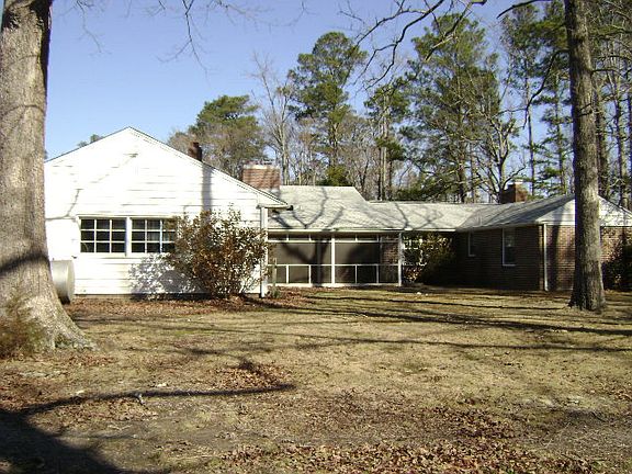 2nd image of 403 Lincoln Ave