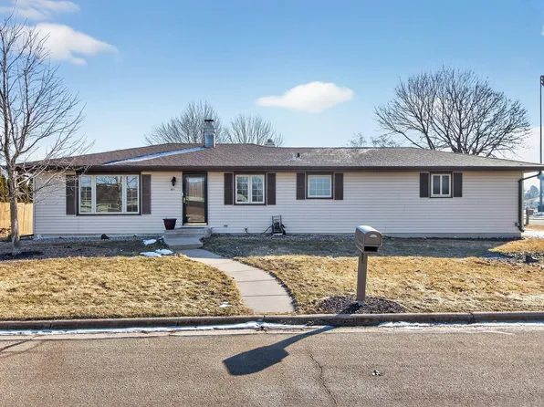 1201 Appleton St, Menasha, WI 54952