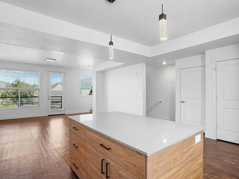 Vaseo Townhomes — Photo 17