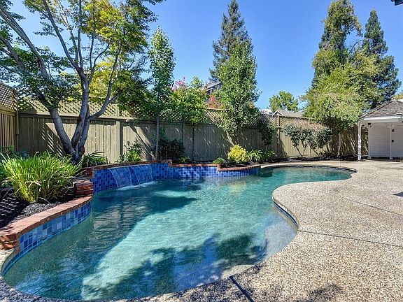 2nd image of 2513 Wringer Dr