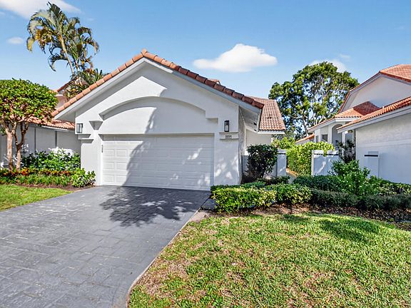 2nd image of 2237 NW 53rd St