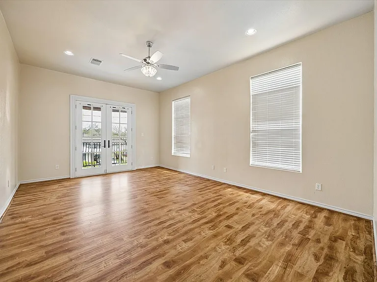 5027 Creekmont Dr — Photo 11