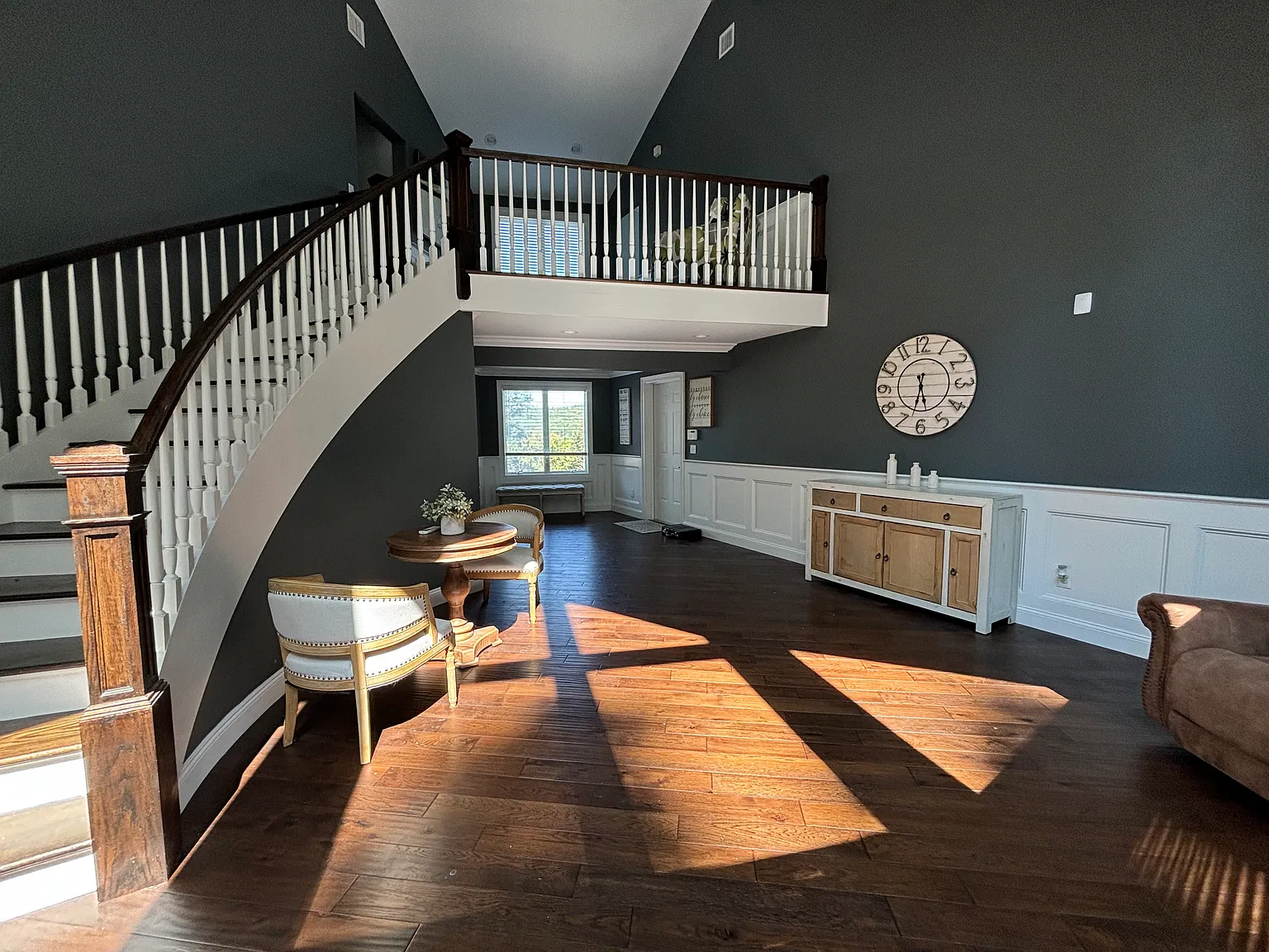4 bed, 5.5 bath, 4500 sqft, $9,000 — Photo 4