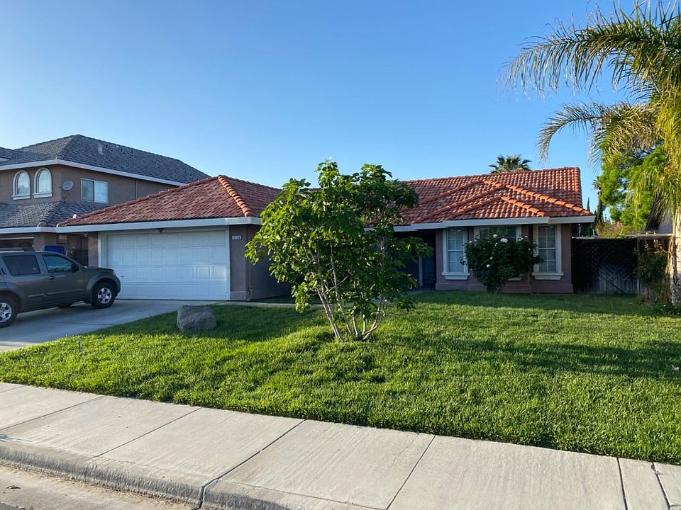 2nd image of 2238 San Luis St