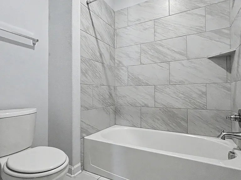 3708 Eliberis — Photo 26