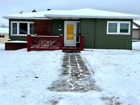 613 3rd St, Nashwauk, MN 55769