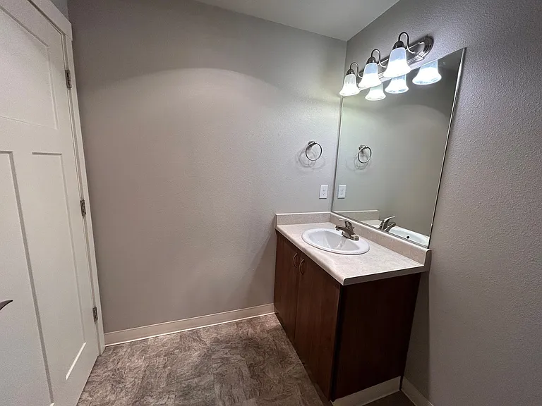 30625 SW Willamette Way E — Photo 34