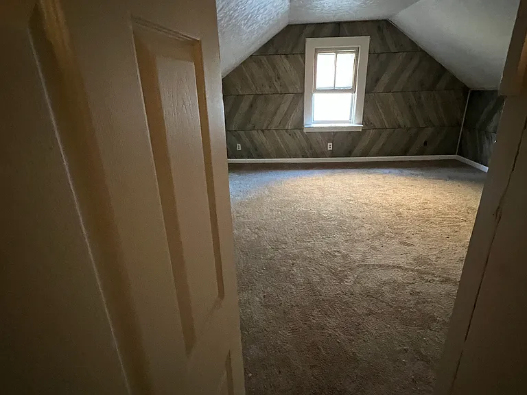 3656 E 63rd St #5 — Photo 5