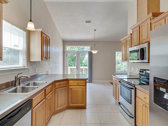 5th image of 3301 Dartmouth Dr