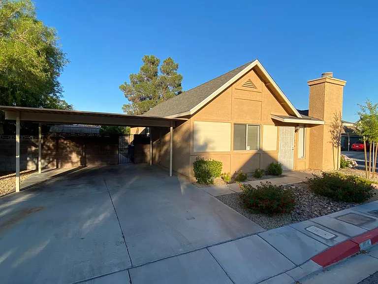 1104 Norma Joyce Ln — Photo 3