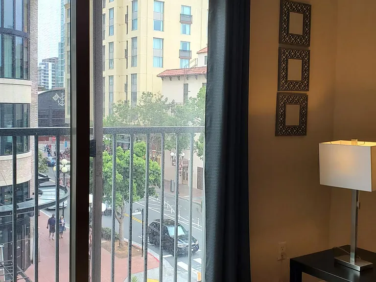 450 J St #4111 — Photo 8