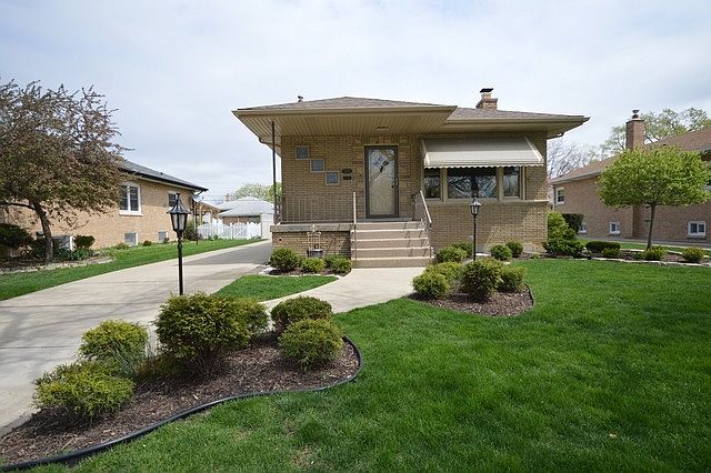 1st image of 10137 Kedvale Ave