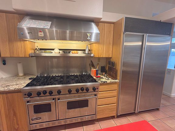 2nd image of 5536 Overlook Dr NE