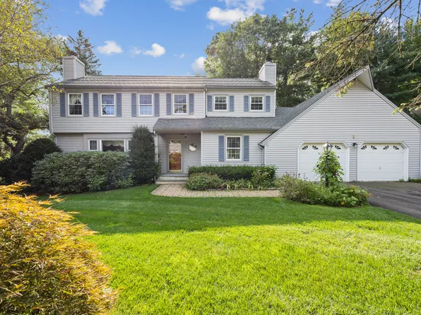 3 Pamela Court, Farmington, CT 06032