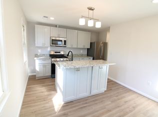 24 E Reed Ave, Alexandria, VA 22305