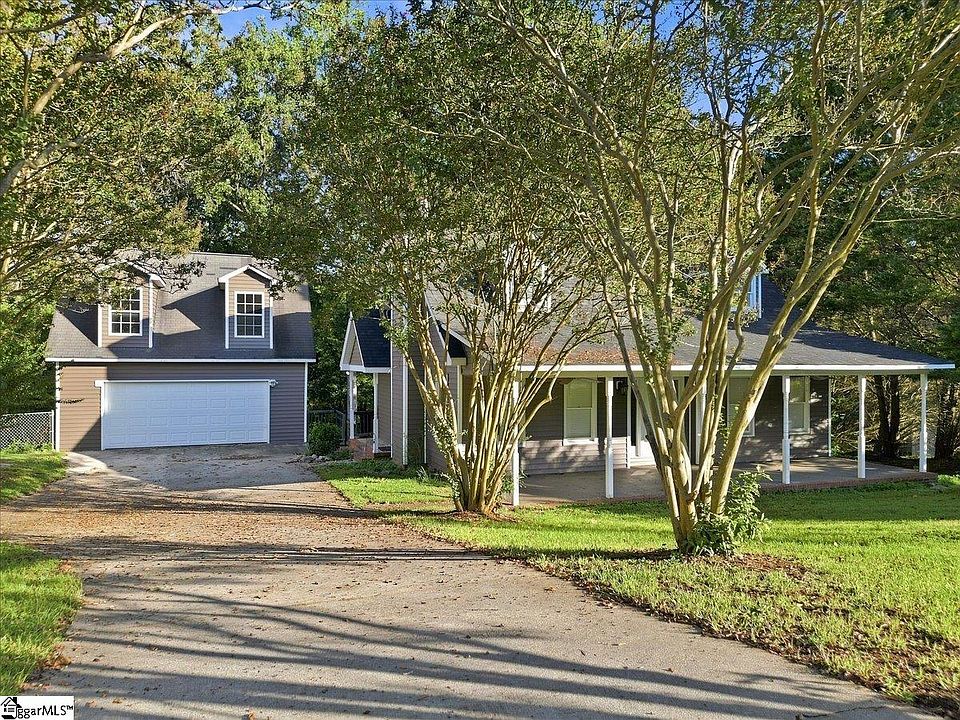 1st image of 301 Mountain View Ct