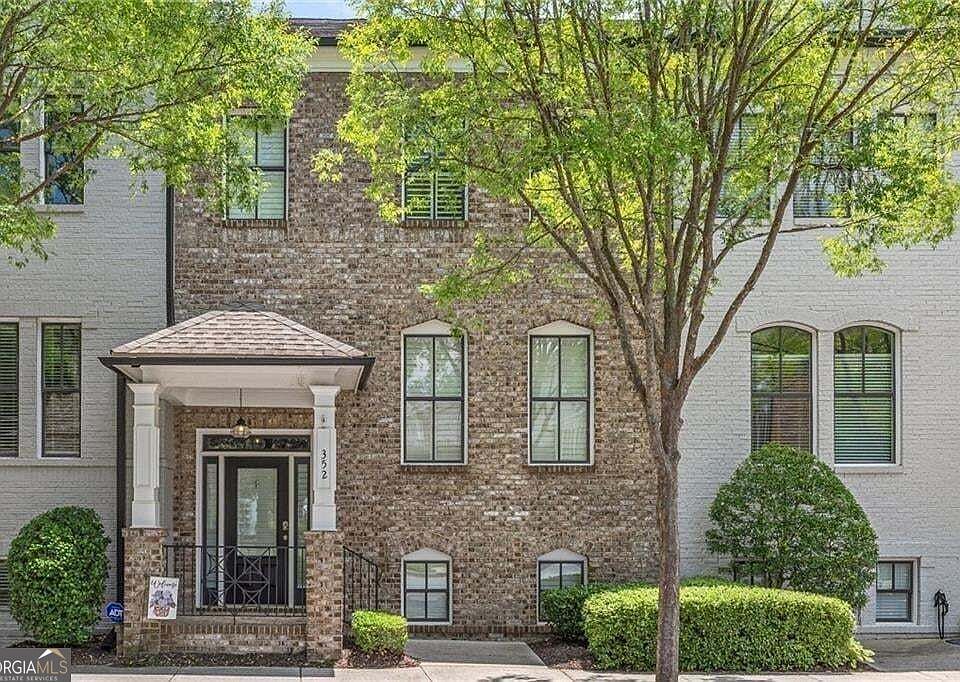 1st image of 352 Suwanee Ave