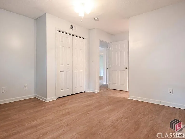 210 Appleby Dr #123 — Photo 5