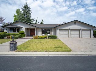 685 S Ridgemark Dr, Hollister, CA