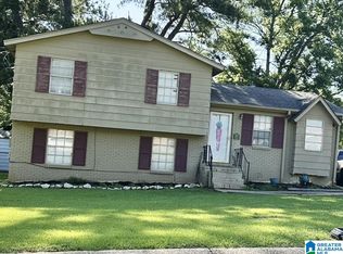 2817 Daffodil Ave, Bessemer, AL 35023