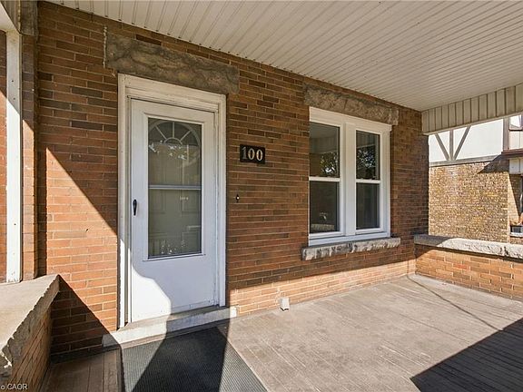 4th image of 100 Balsam Ave S