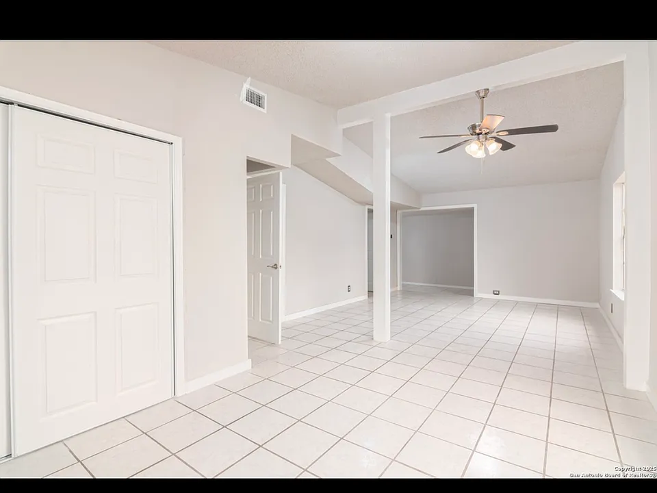5622 Castle Prince #A