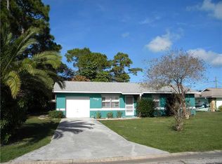 106 Harris Dr, Sebastian, FL 32958