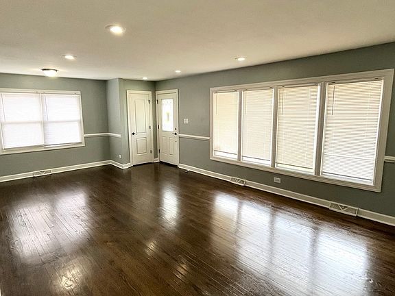 5th image of 16626 Holland Ave