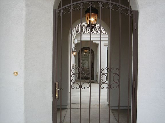 5th image of 2229 E Aster Dr