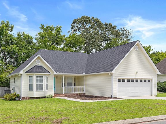 4th image of 8663 Bluegrass Ln