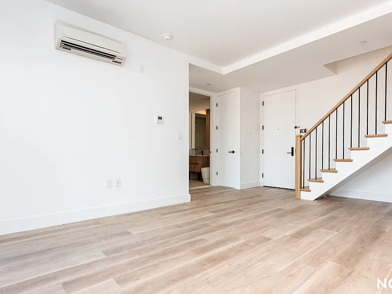 303 Wythe Ave #406 — Photo 4