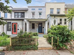 1734 L St NE, Washington, DC 20002